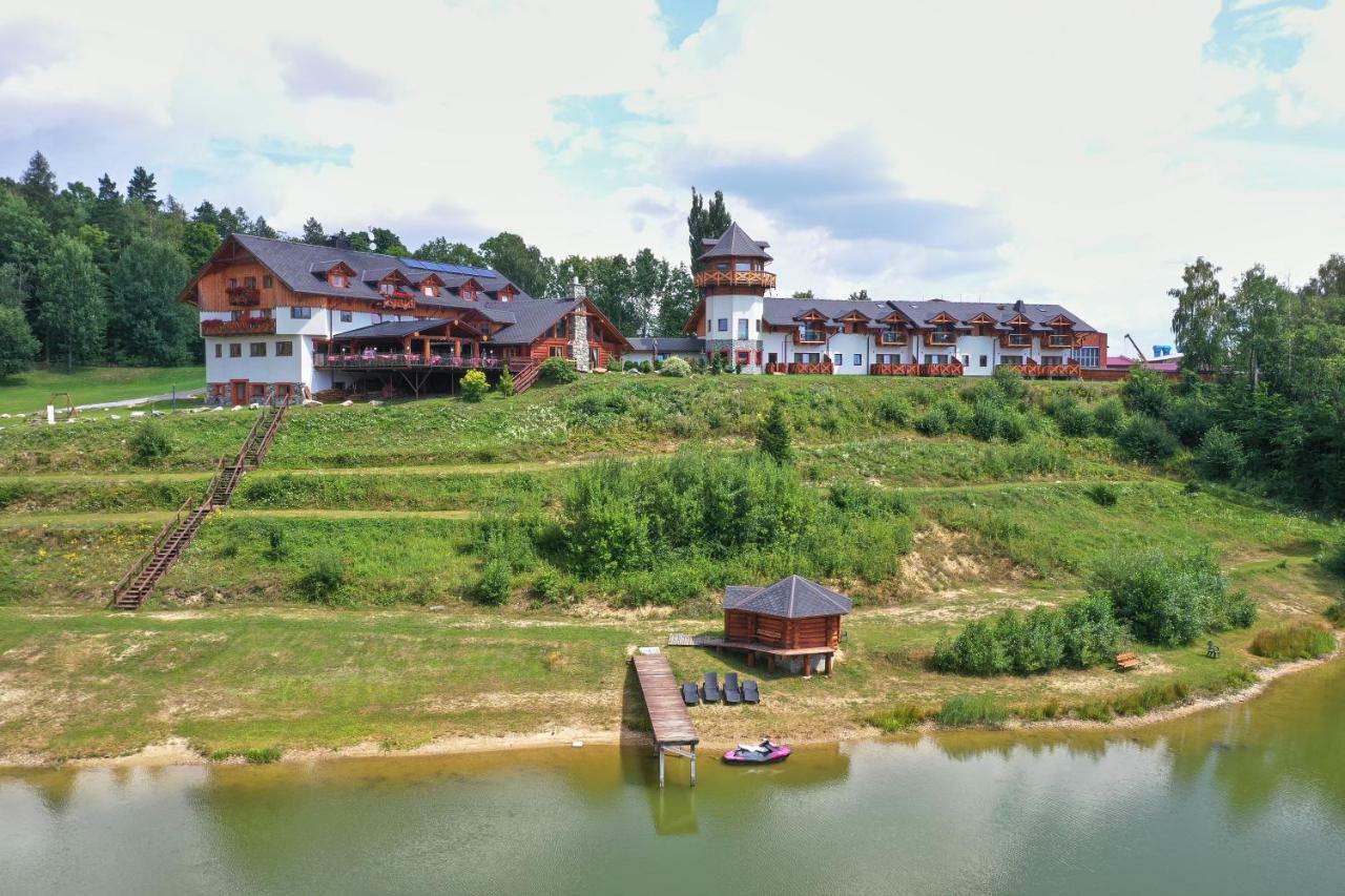 Rezidence U Jezera Hotel Jeseník Buitenkant foto